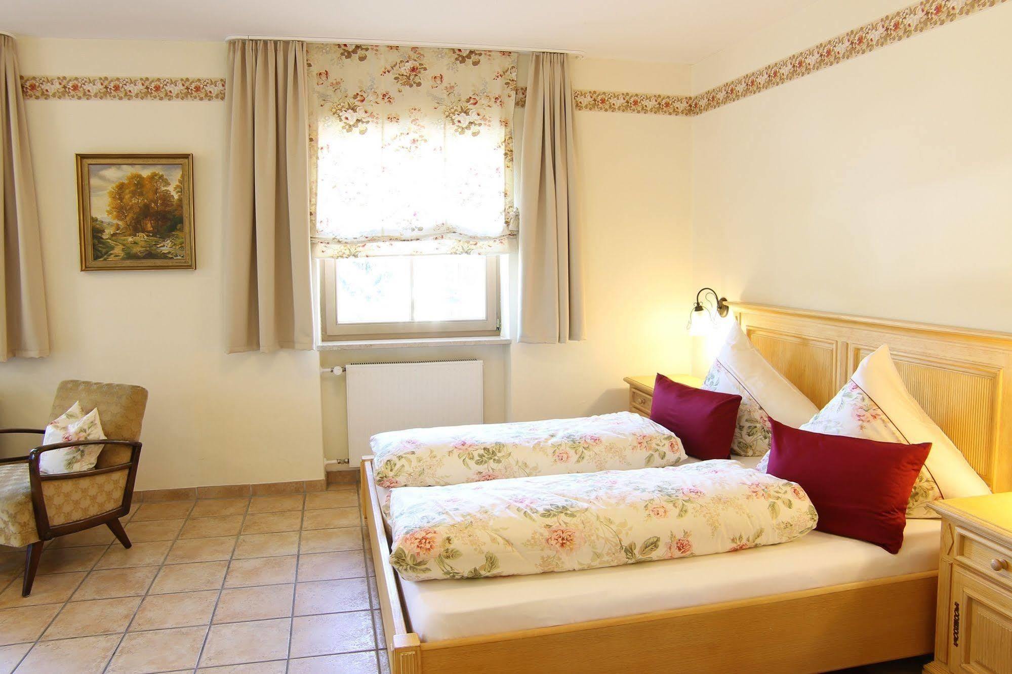 Landhotel Guglhupf Швангау Екстериор снимка